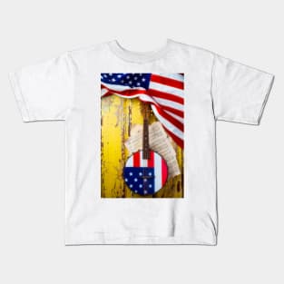 American Banjo With American Flag Kids T-Shirt